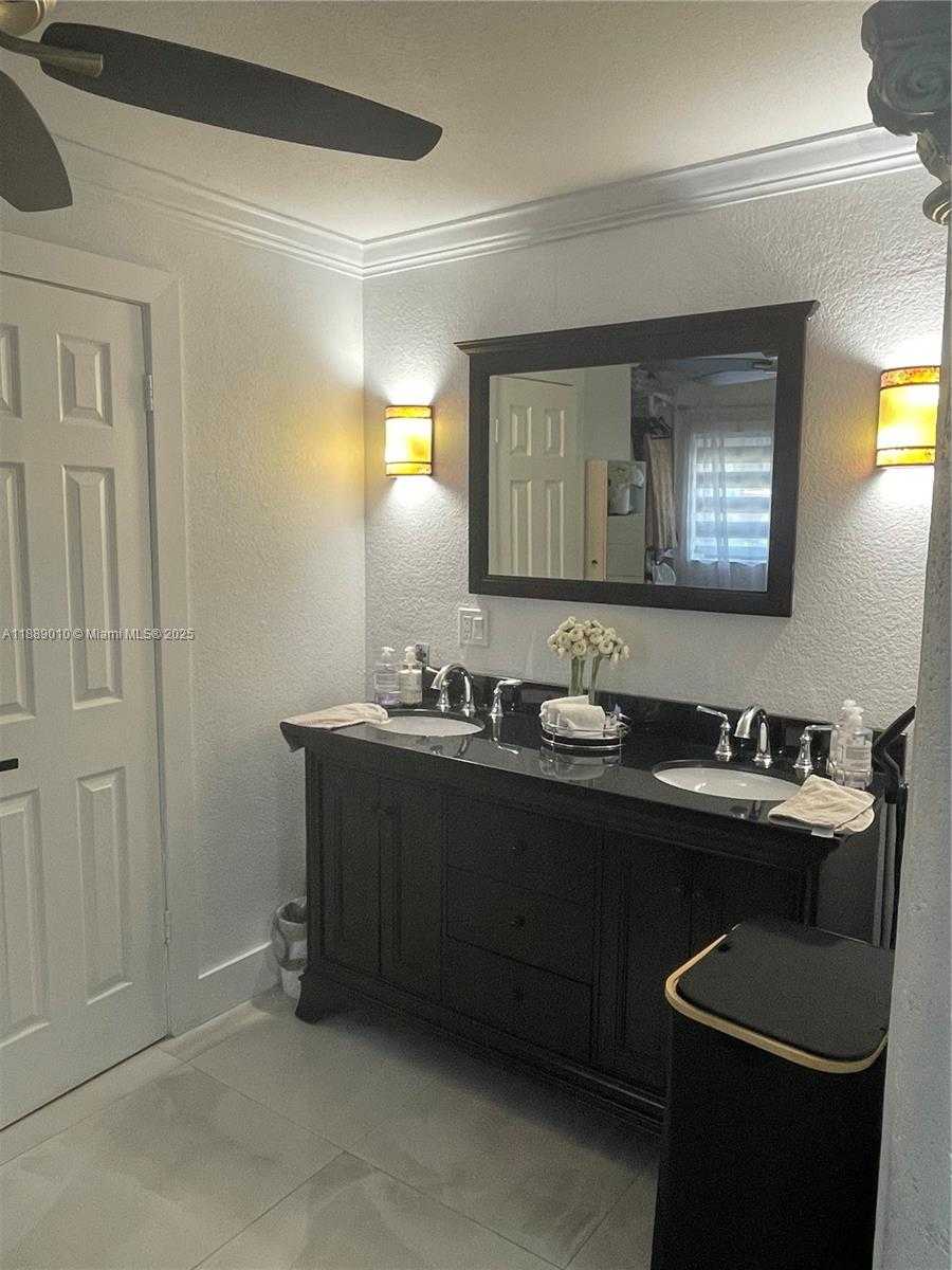 Small Image of 390 EAST 53RD ST, Hialeah Number 14