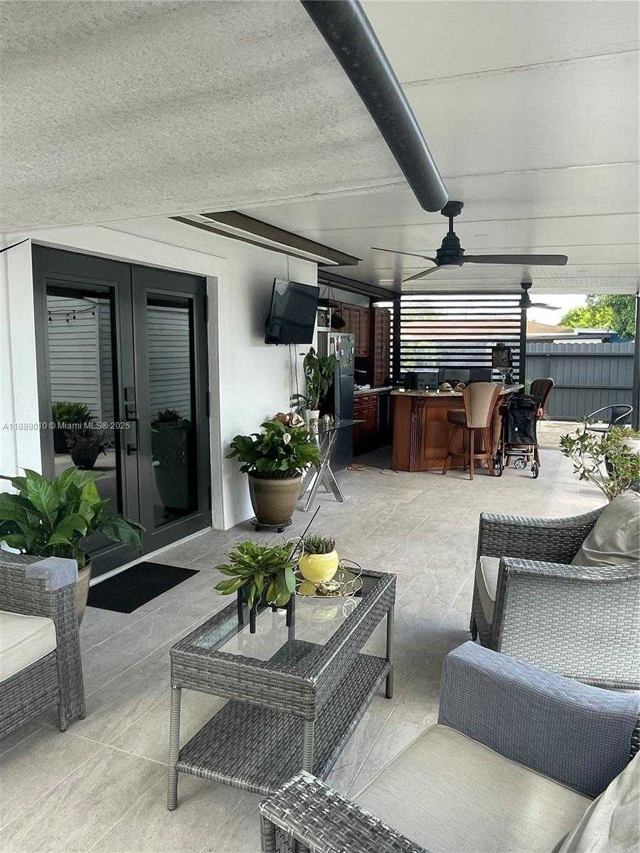 Small Image of 390 EAST 53RD ST, Hialeah Number 15