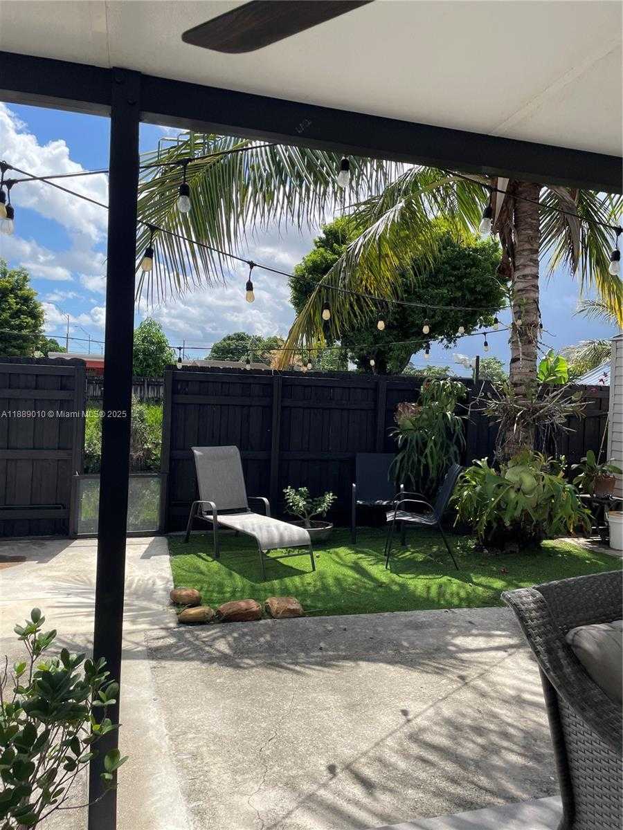 Small Image of 390 EAST 53RD ST, Hialeah Number 19