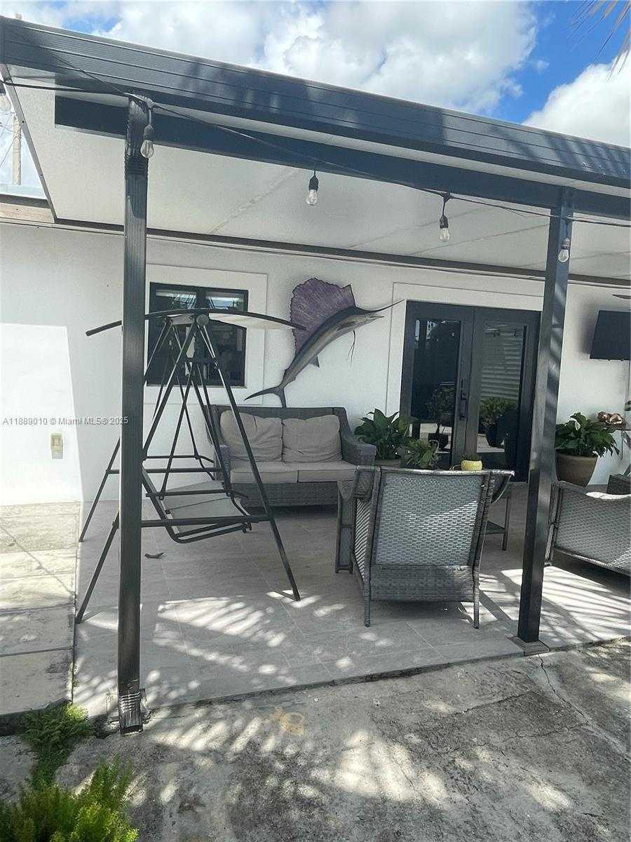 Small Image of 390 EAST 53RD ST, Hialeah Number 25