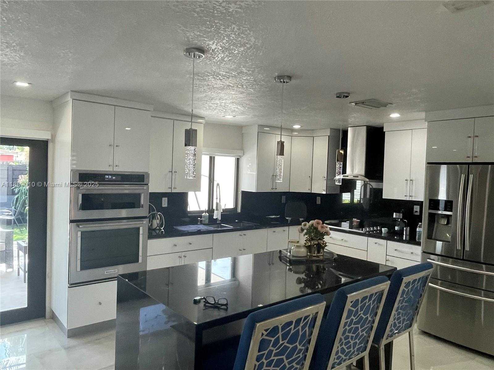 Small Image of 390 EAST 53RD ST, Hialeah Number 7