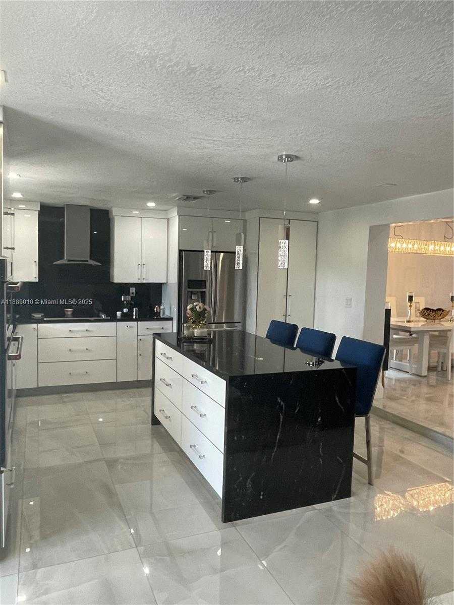 Small Image of 390 EAST 53RD ST, Hialeah Number 8