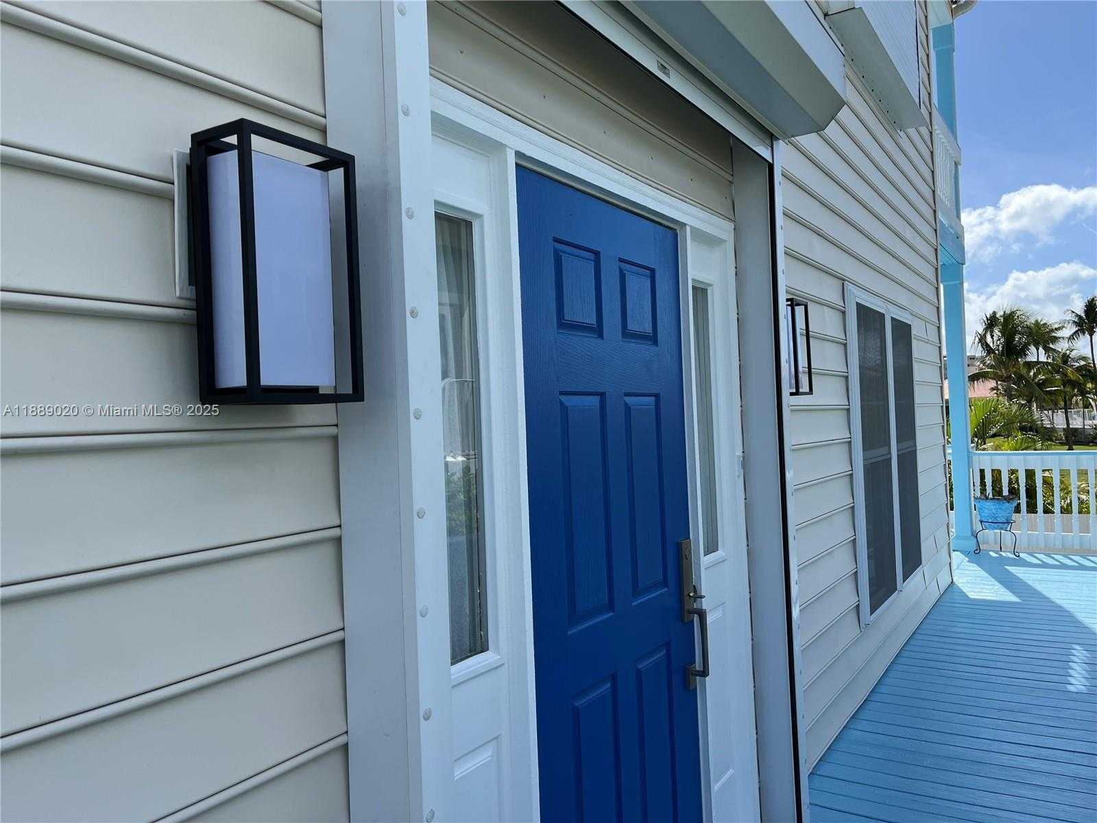 Small Image of 155 AIRSTREAM LN, Tavernier Number 2