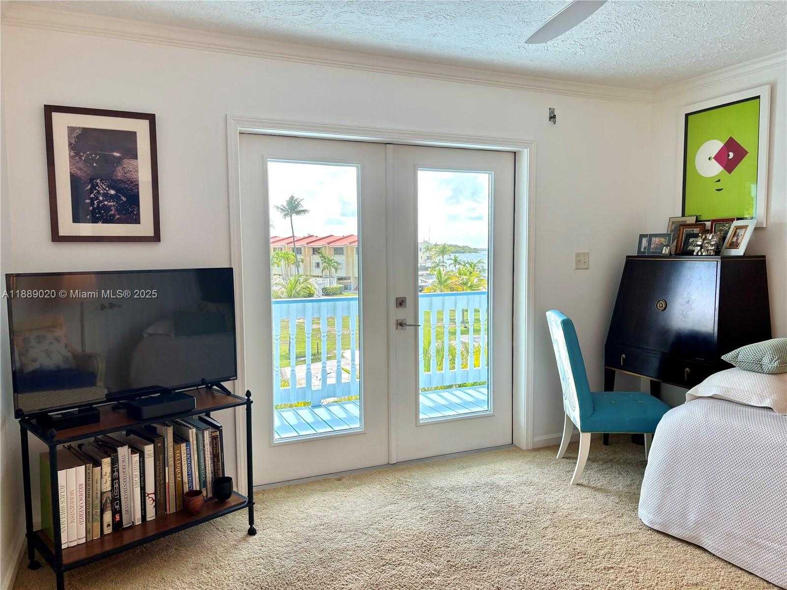 Small Image of 155 AIRSTREAM LN, Tavernier Number 36