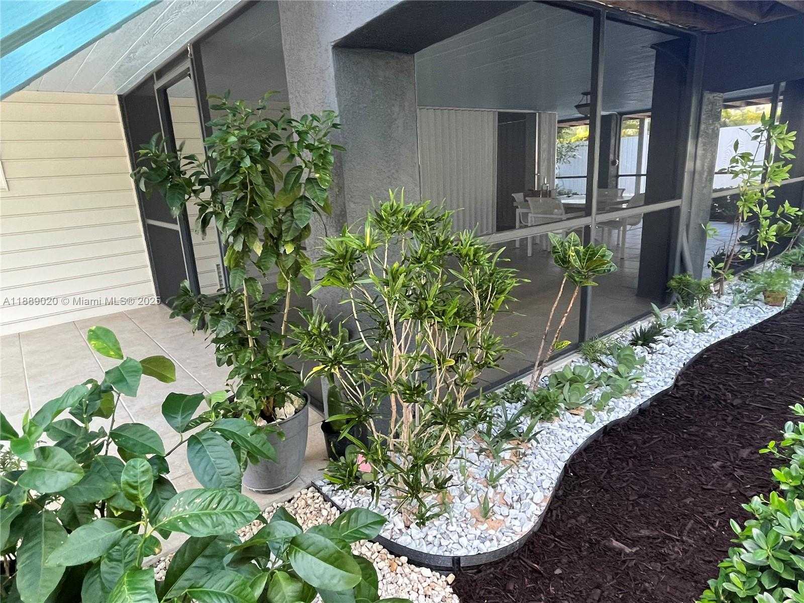 Small Image of 155 AIRSTREAM LN, Tavernier Number 47