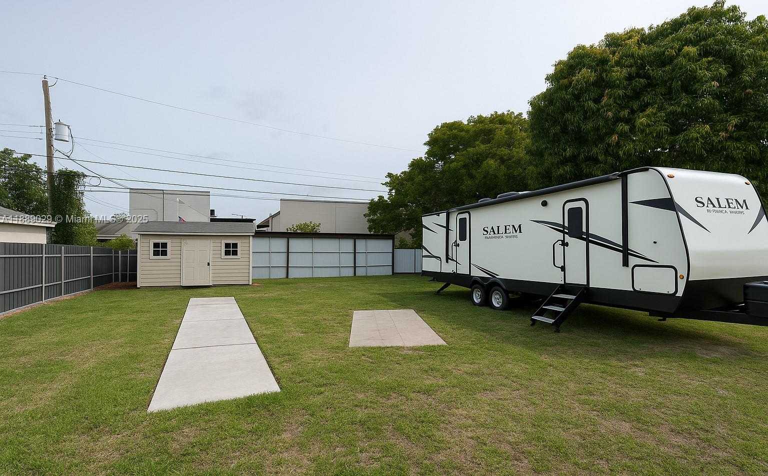 Small Image of 359 EAST 46TH ST, Hialeah Number 2