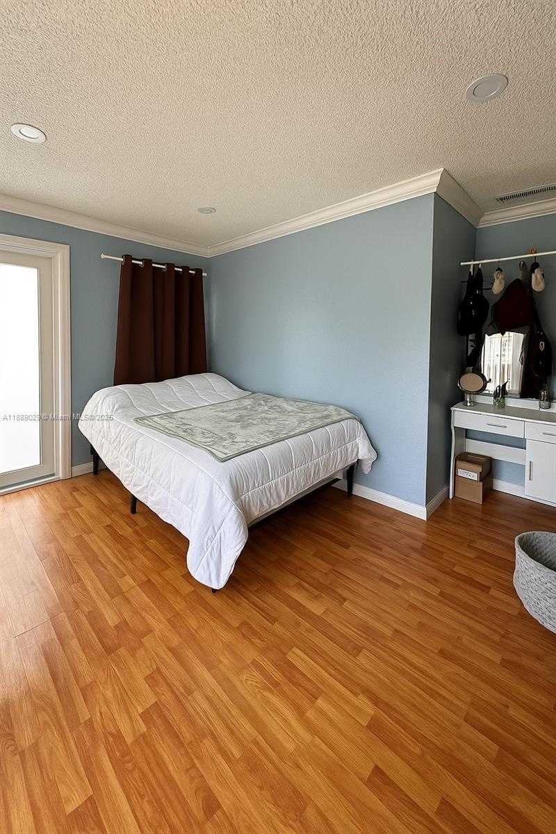 Small Image of 359 EAST 46TH ST, Hialeah Number 3
