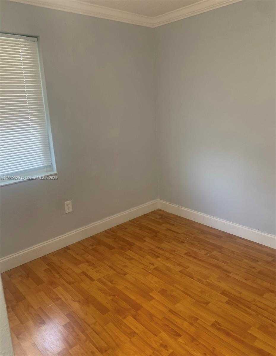 Small Image of 359 EAST 46TH ST, Hialeah Number 9