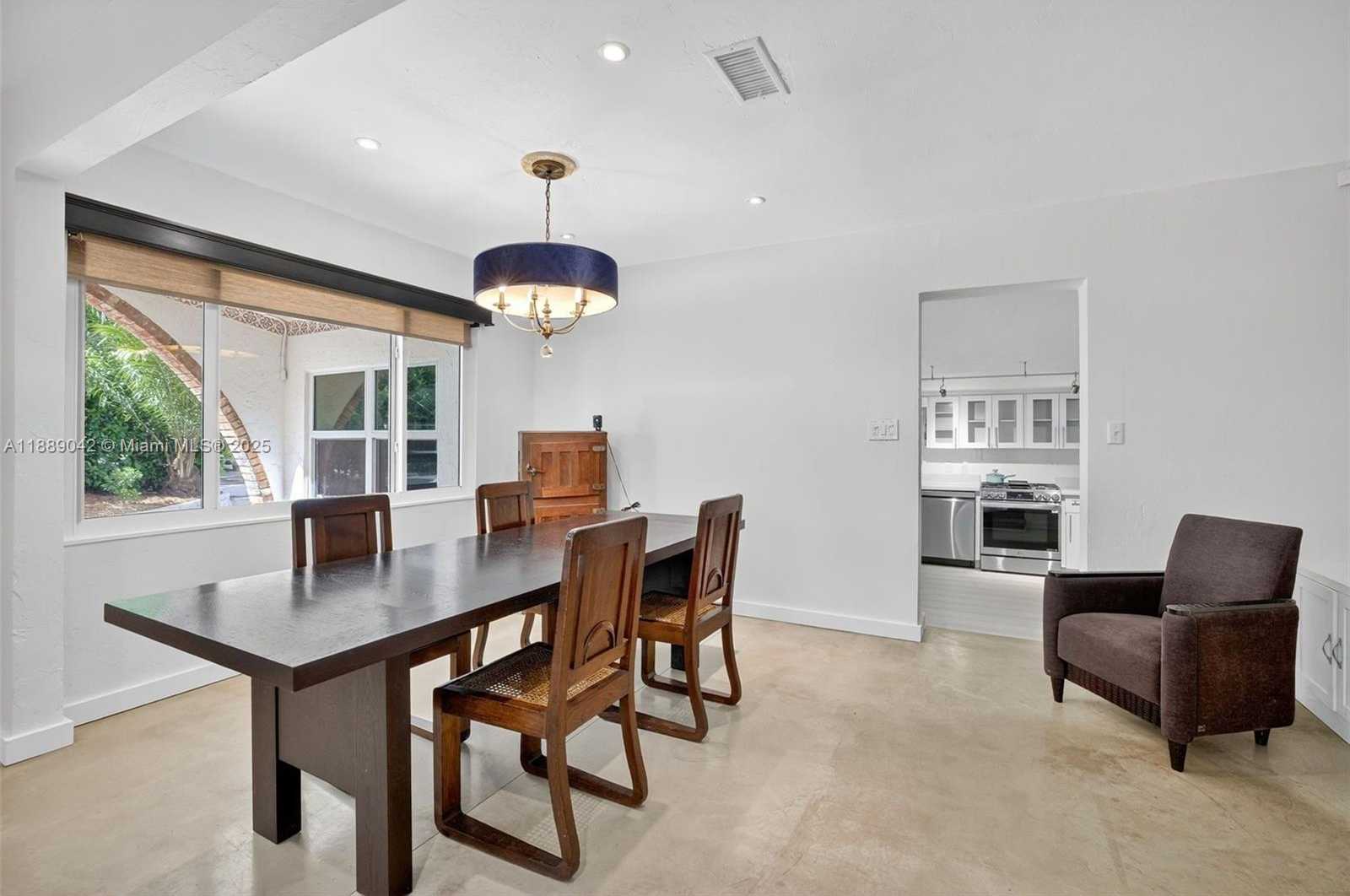Small Image of 716 COCONUT DR, Fort Lauderdale Number 18