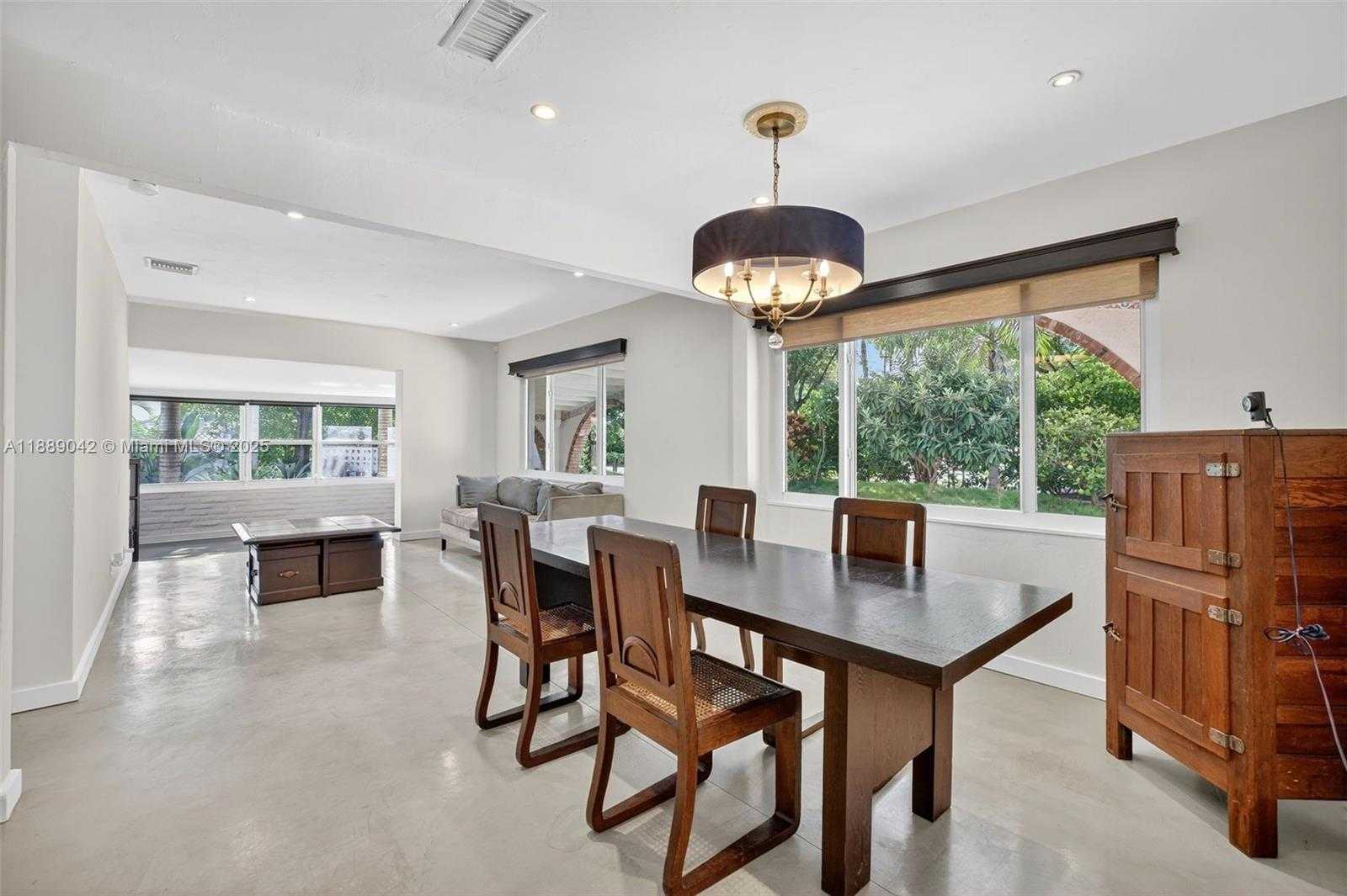 Small Image of 716 COCONUT DR, Fort Lauderdale Number 21