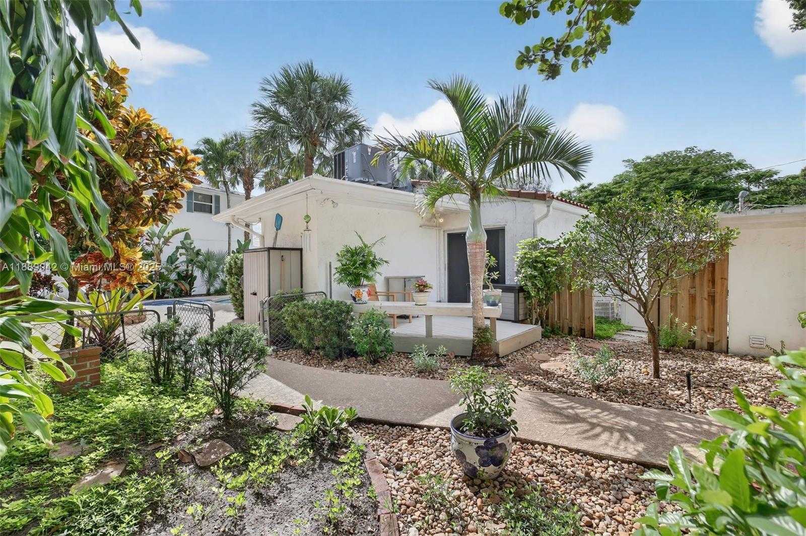 Small Image of 716 COCONUT DR, Fort Lauderdale Number 46