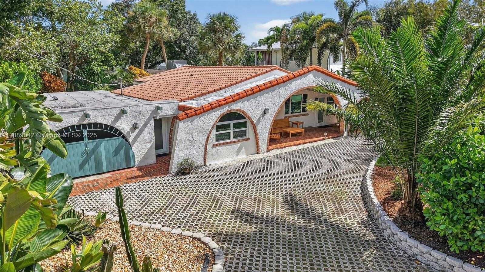 Small Image of 716 COCONUT DR, Fort Lauderdale Number 51