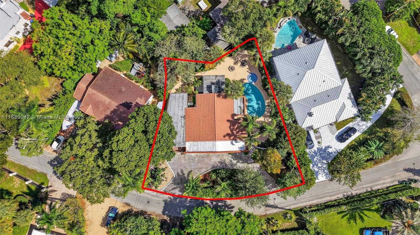 Small Image of 716 COCONUT DR, Fort Lauderdale Number 54