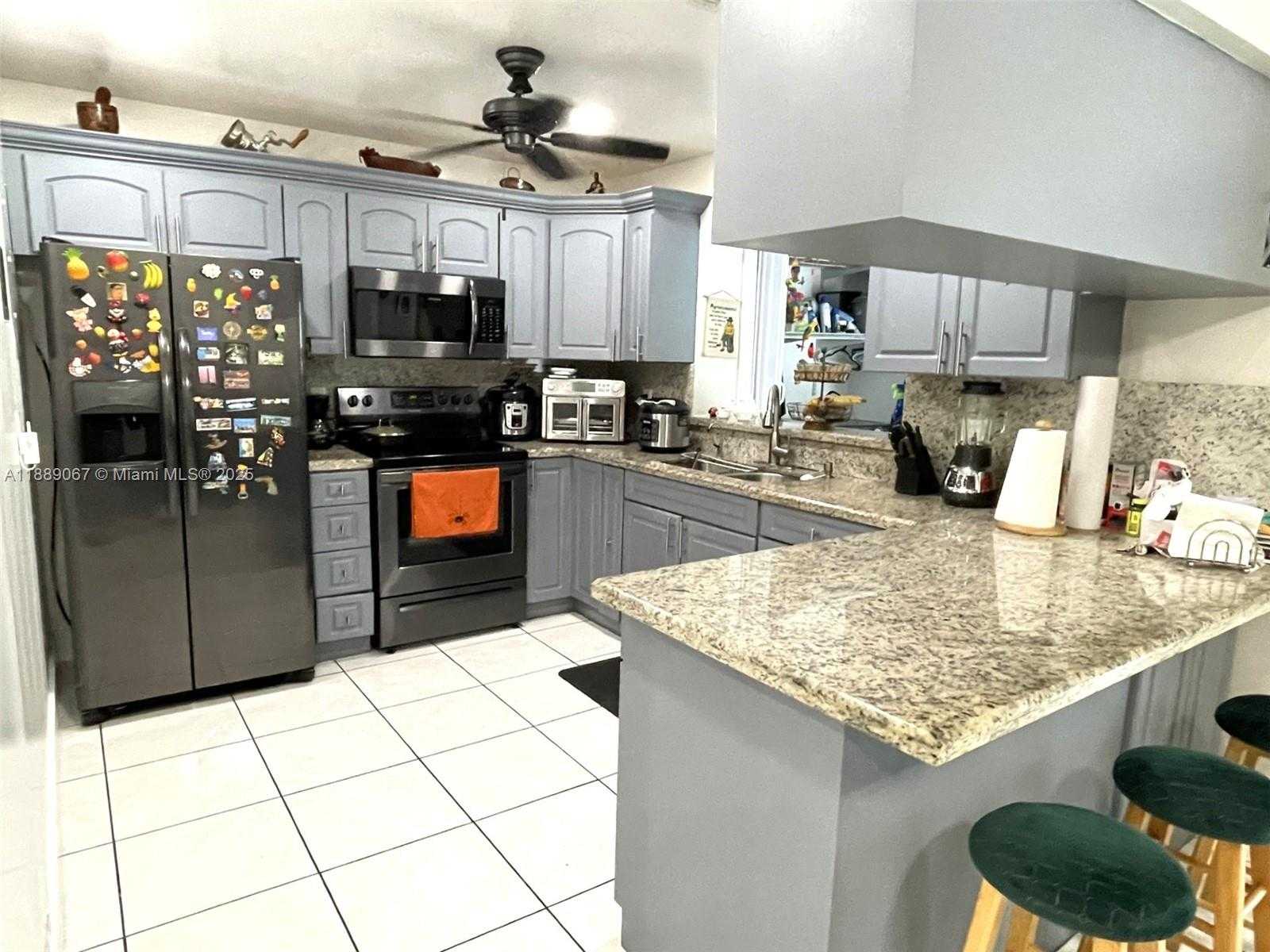 Small Image of 1213 SOUTH WEST 82ND AVE, North Lauderdale Number 3