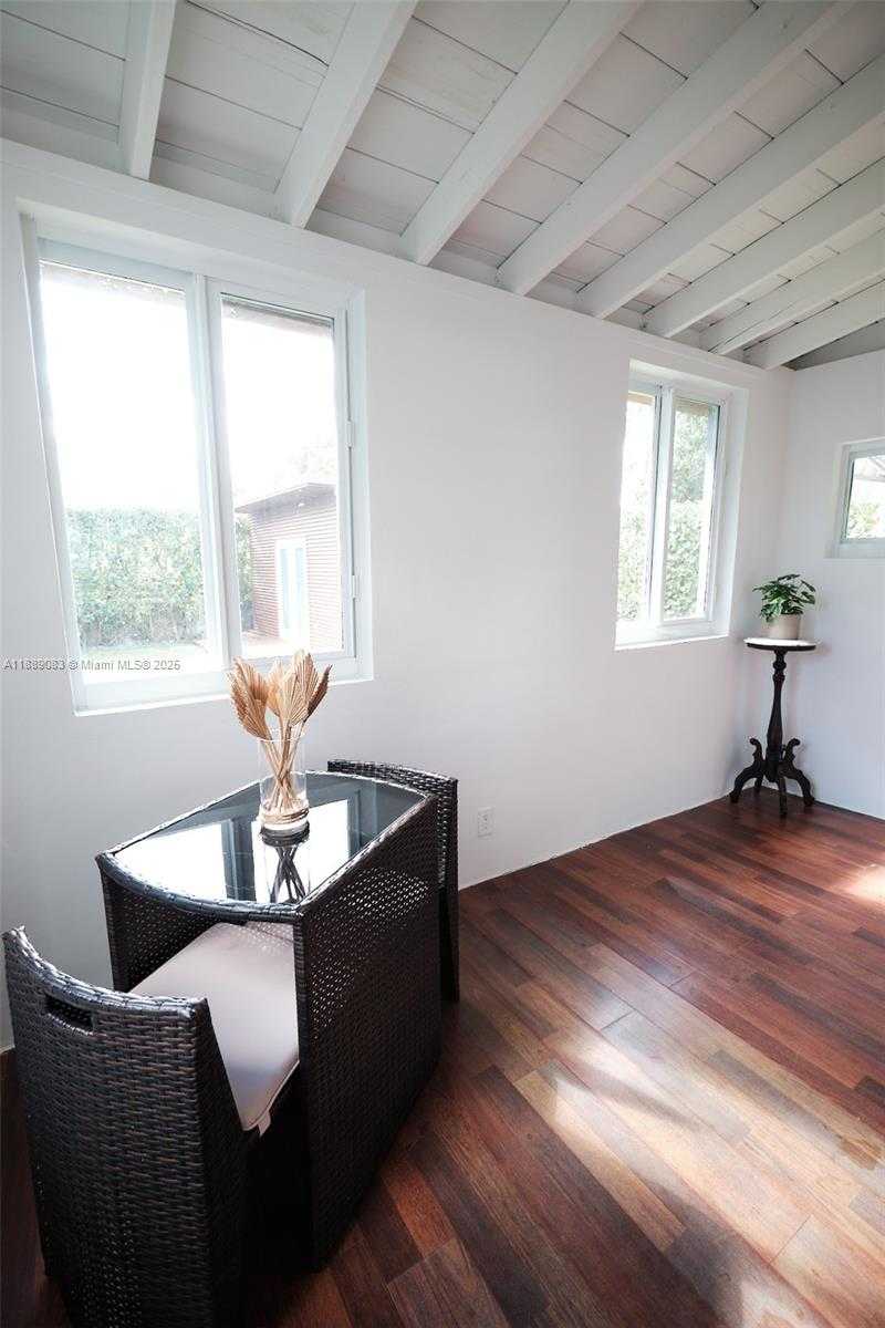 Small Image of 3160 SOUTH WEST 19TH TER, Miami Number 12