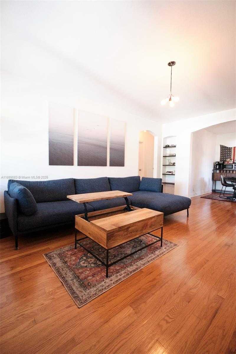 Small Image of 3160 SOUTH WEST 19TH TER, Miami Number 27