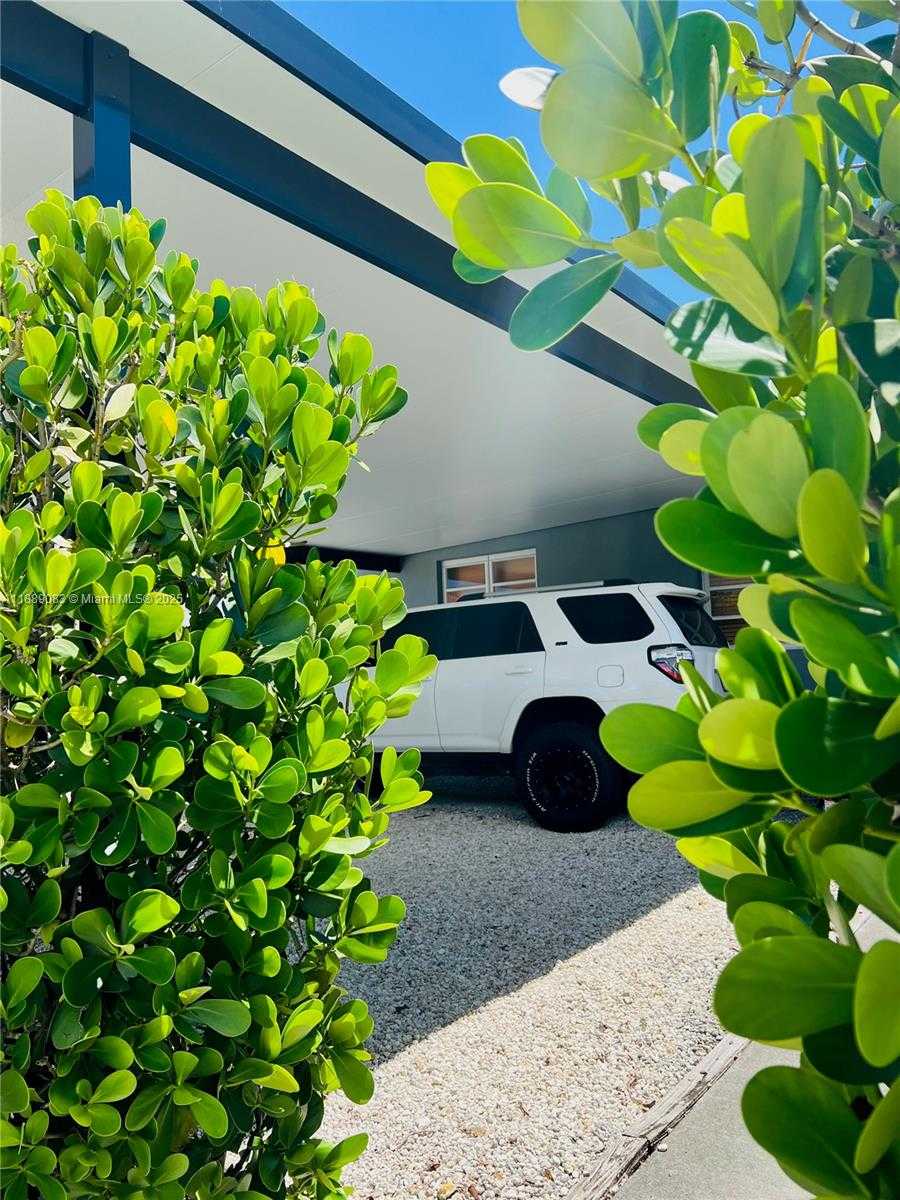 Small Image of 3160 SOUTH WEST 19TH TER, Miami Number 49