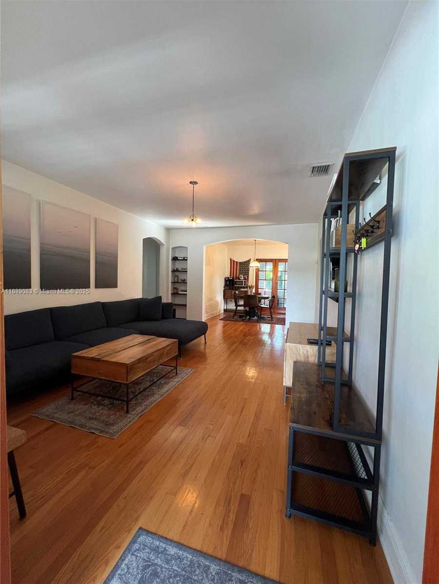 Small Image of 3160 SOUTH WEST 19TH TER, Miami Number 68