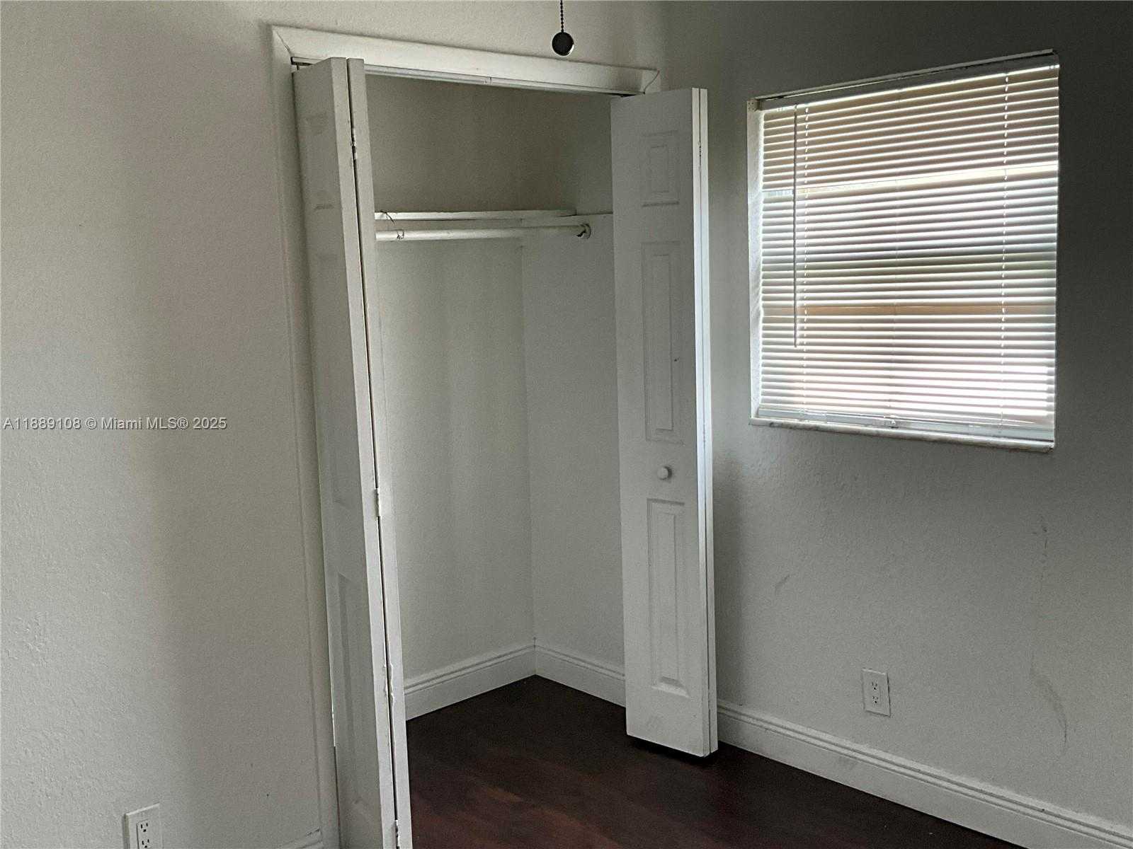 Small Image of 720 NORTH WEST 38TH AVE, Lauderhill Number 4