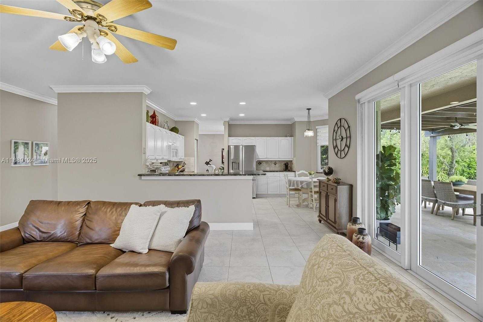 Small Image of 4195 PALMETTO TRL, Weston Number 15
