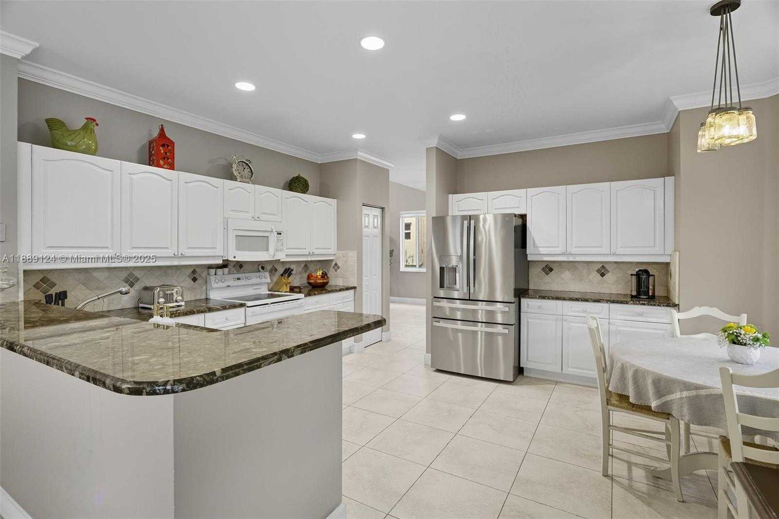 Small Image of 4195 PALMETTO TRL, Weston Number 17