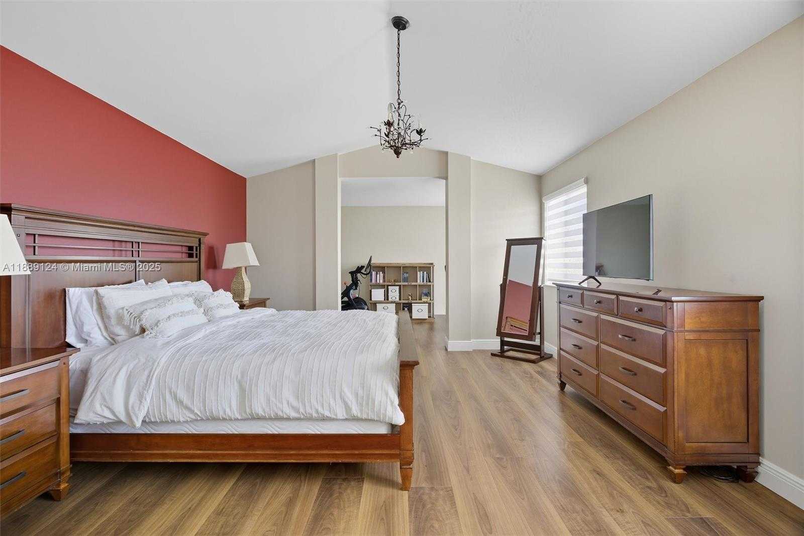 Small Image of 4195 PALMETTO TRL, Weston Number 23