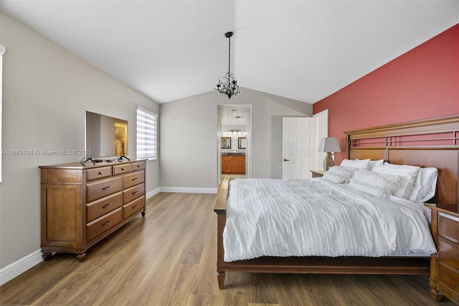 Small Image of 4195 PALMETTO TRL, Weston Number 24