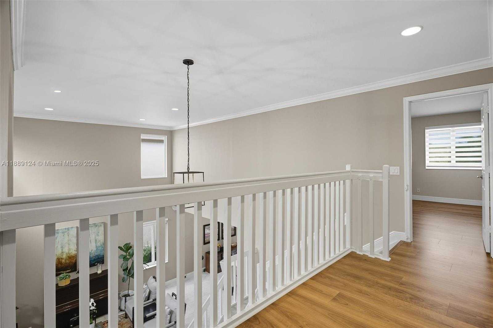 Small Image of 4195 PALMETTO TRL, Weston Number 35