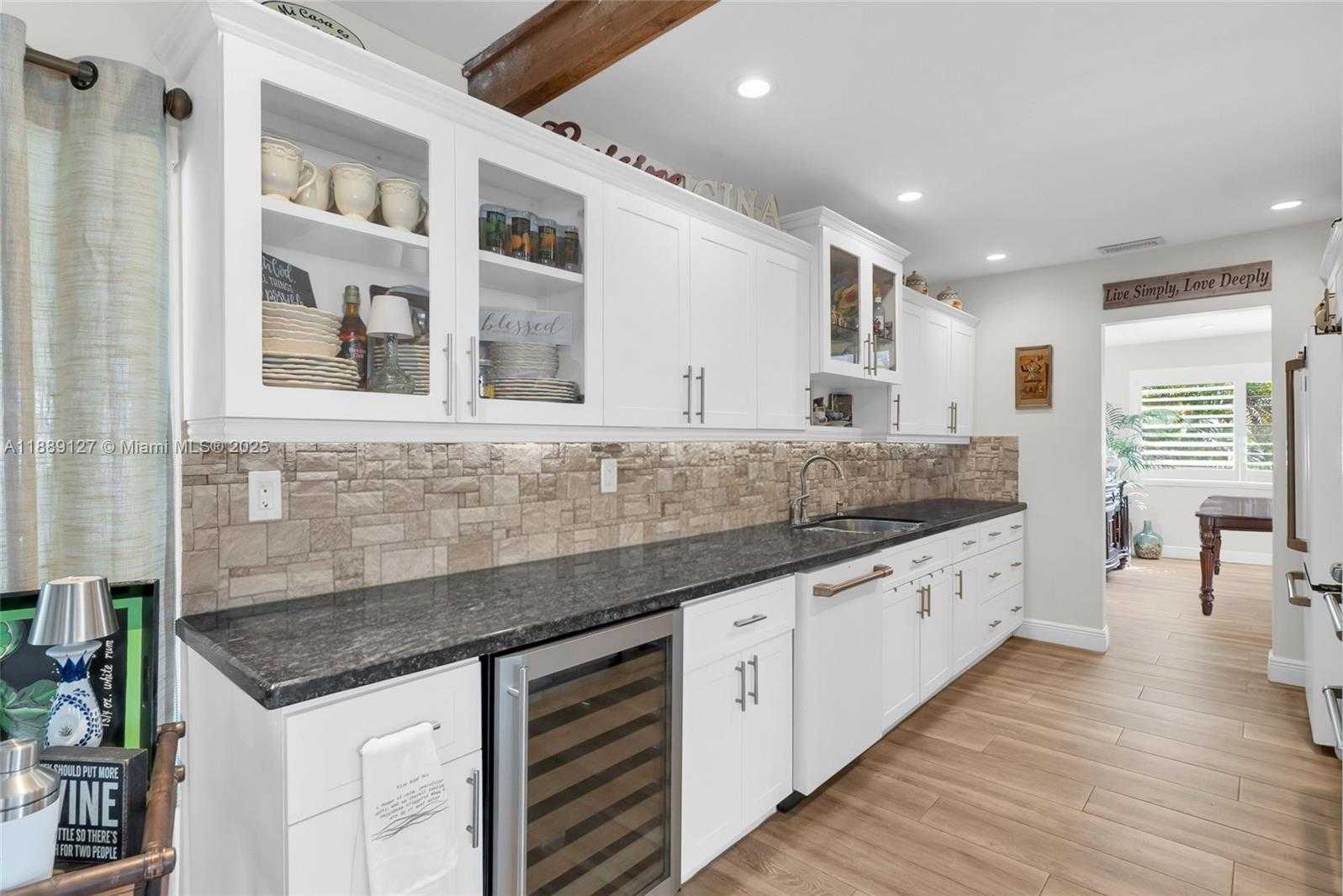 Small Image of 7211 BAMBOO ST, Miami Lakes Number 13