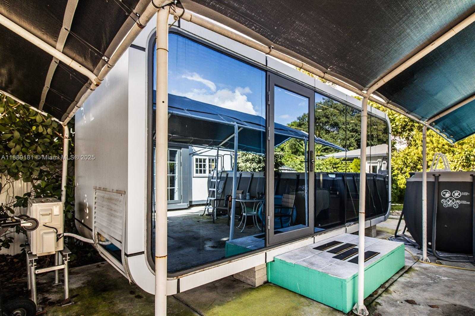 Small Image of 4220 NORTH WEST 23RD AVE, Miami Number 14