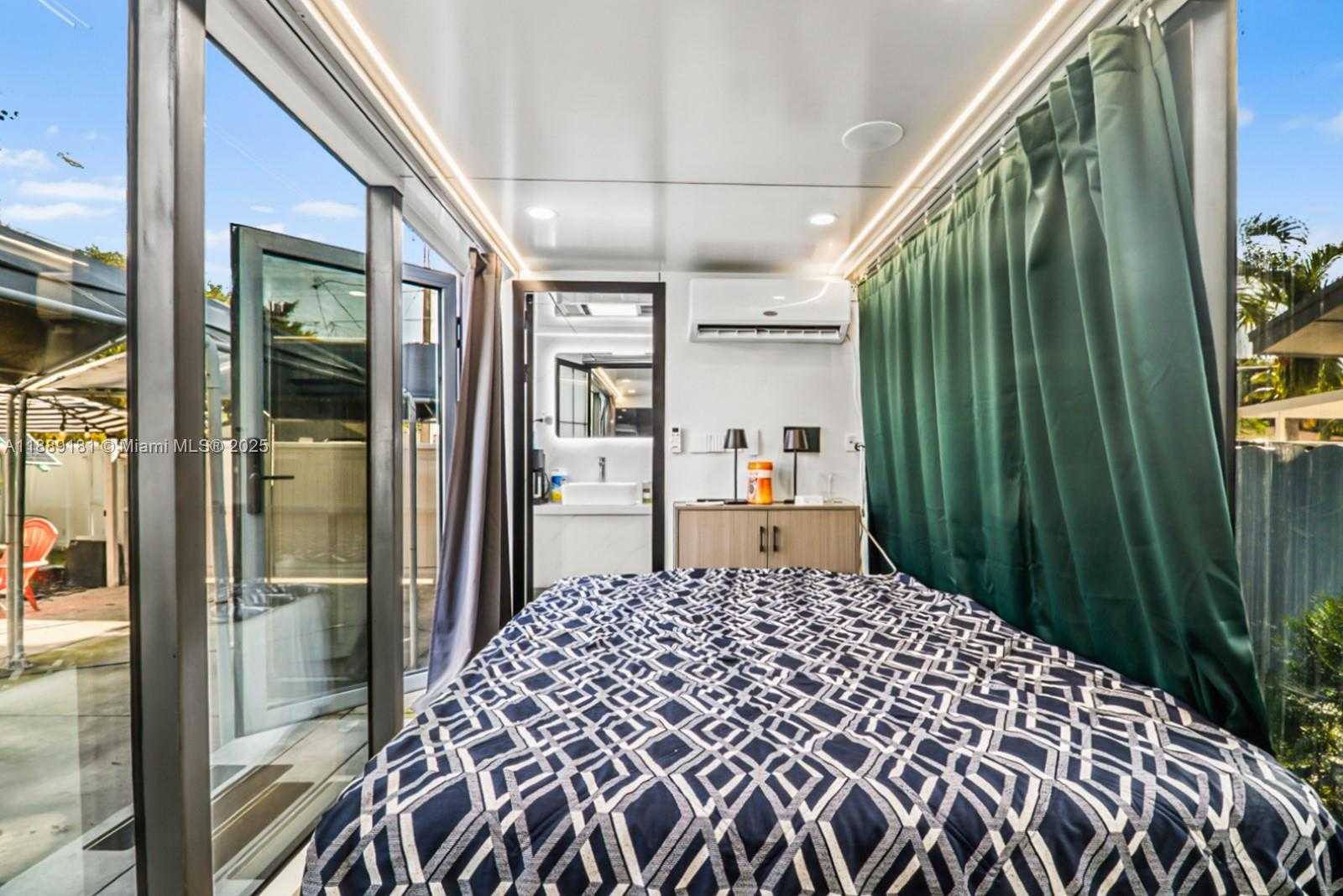 Small Image of 4220 NORTH WEST 23RD AVE, Miami Number 15