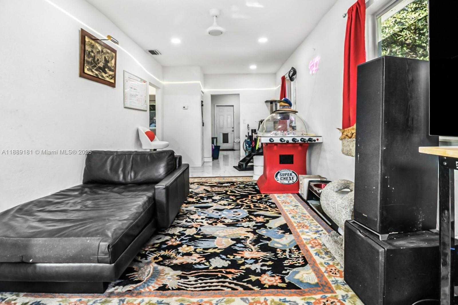 Small Image of 4220 NORTH WEST 23RD AVE, Miami Number 3