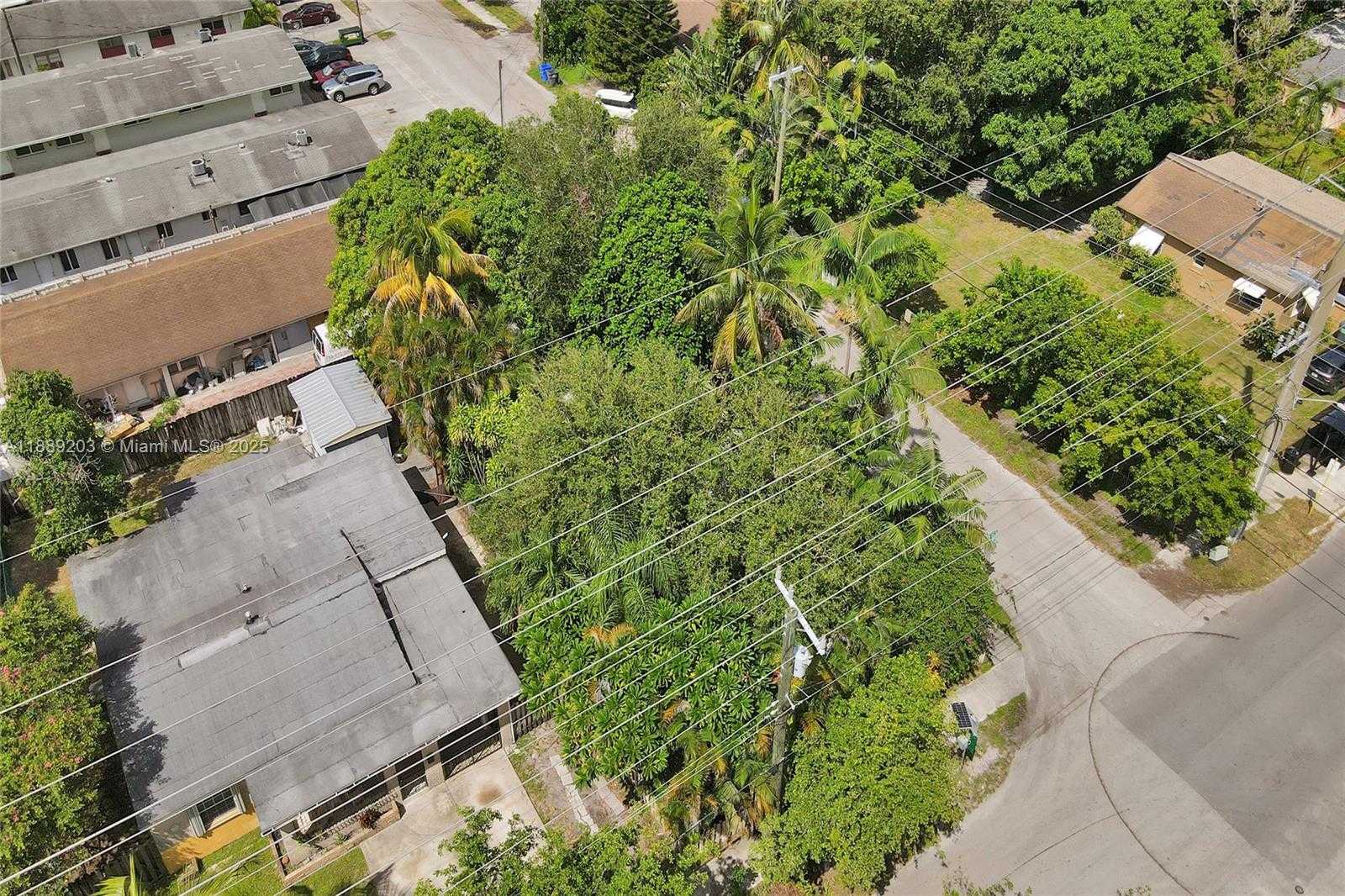 Small Image of 1024 NORTH 24TH AVE, Hollywood Number 11