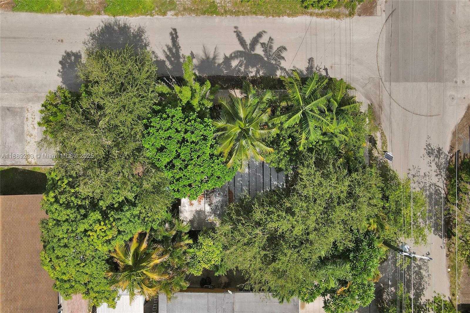 Small Image of 1024 NORTH 24TH AVE, Hollywood Number 12