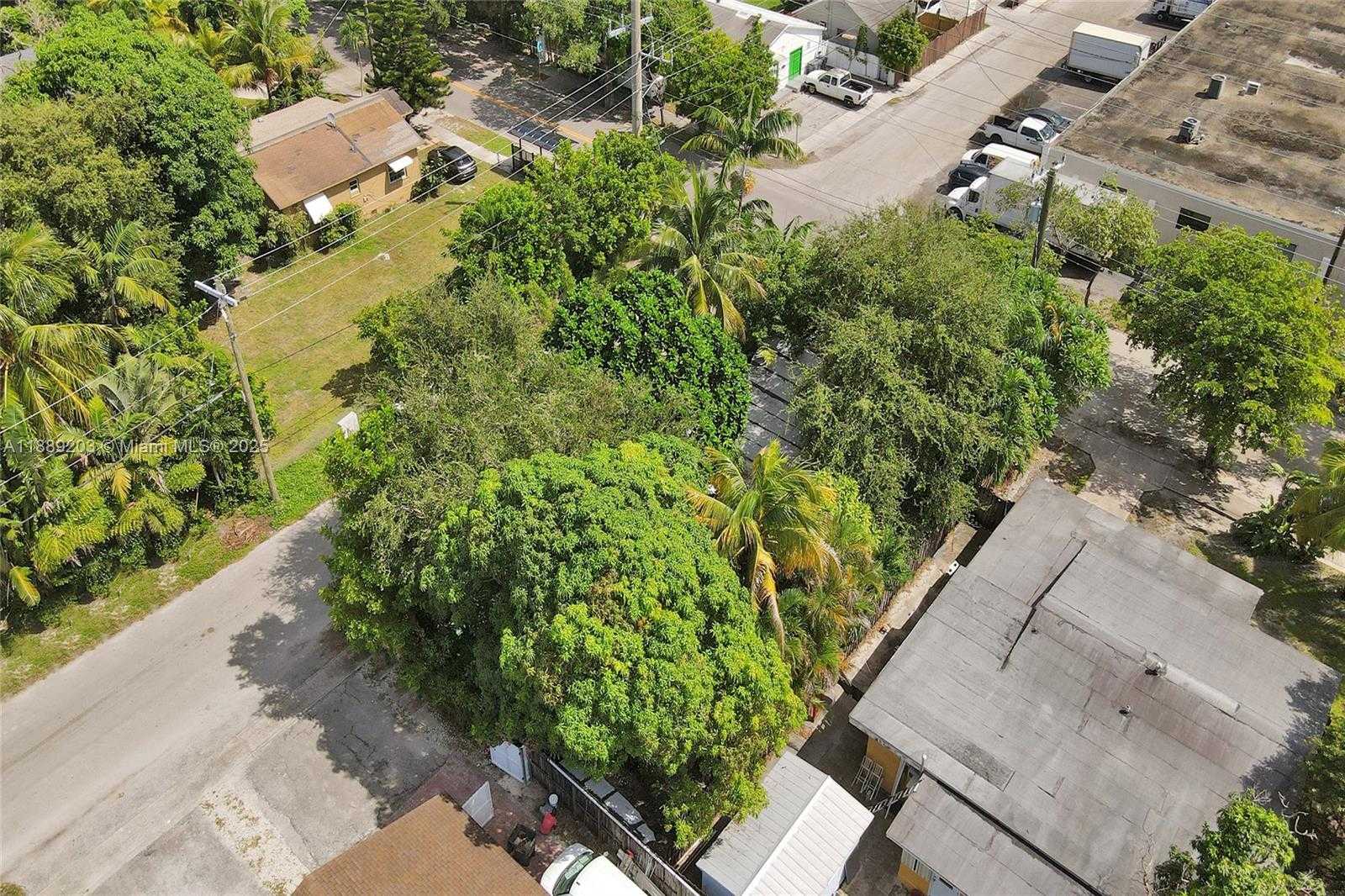 Small Image of 1024 NORTH 24TH AVE, Hollywood Number 9