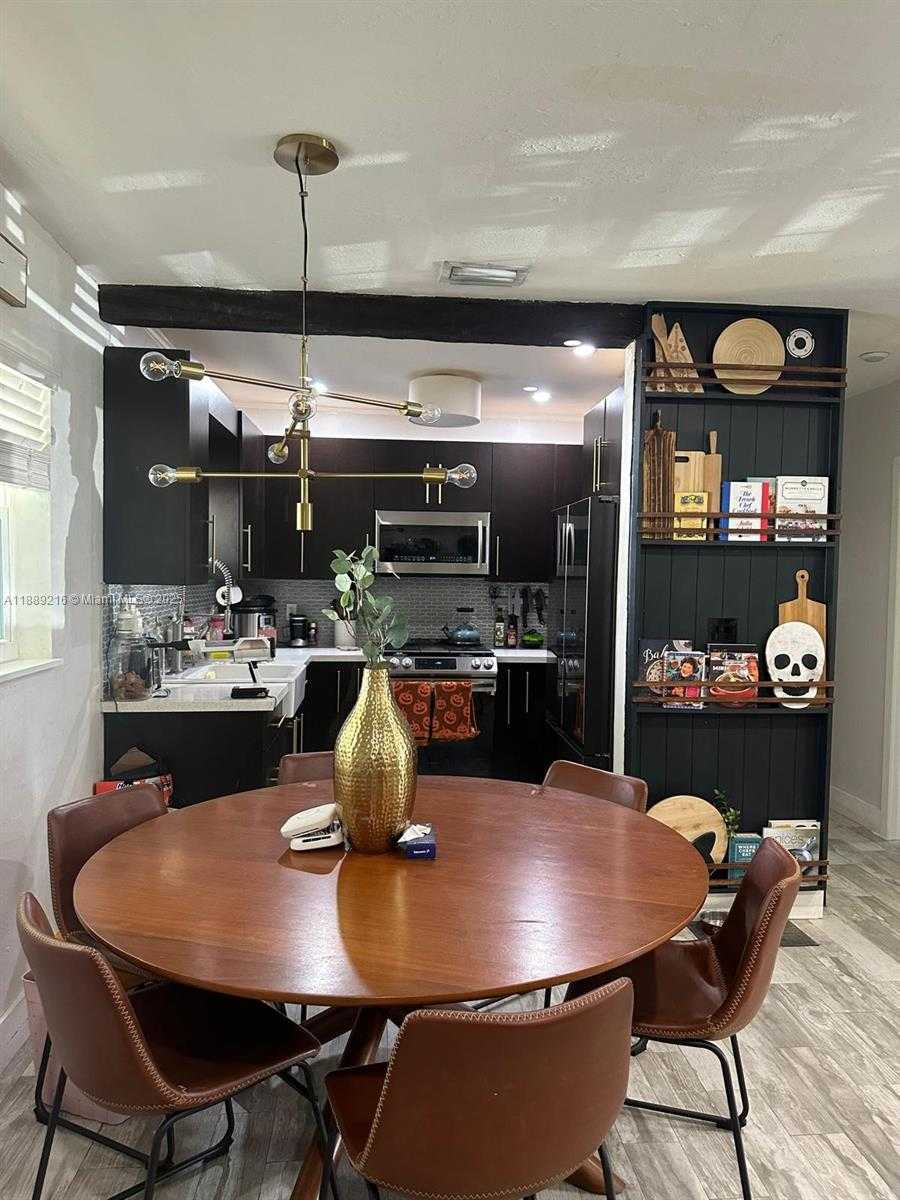 Small Image of 651 EAST 38TH ST, Hialeah Number 11
