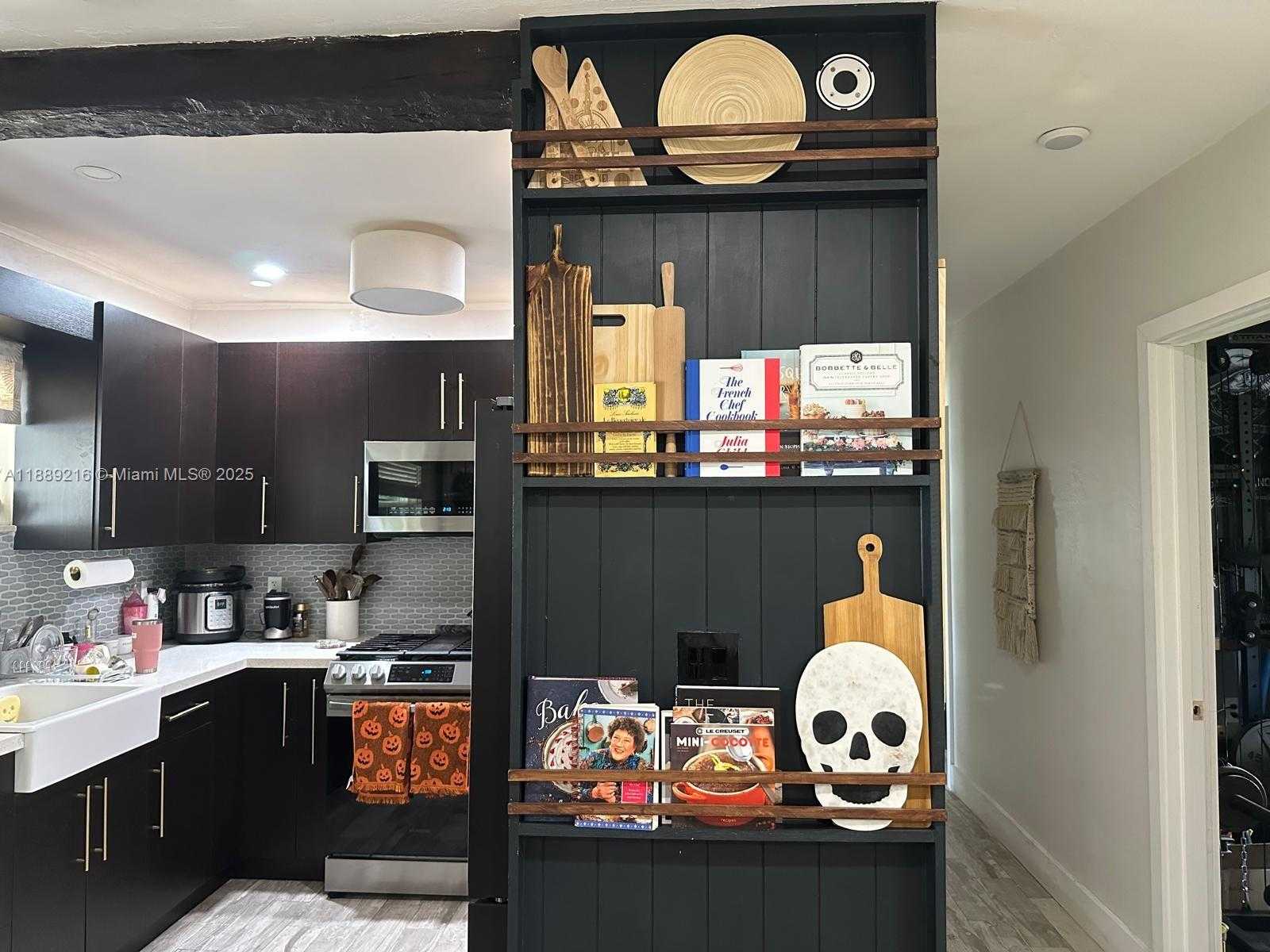 Small Image of 651 EAST 38TH ST, Hialeah Number 18