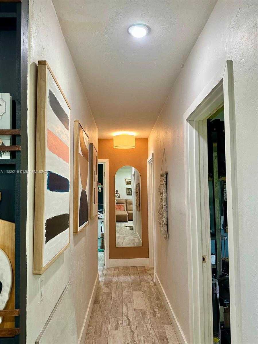Small Image of 651 EAST 38TH ST, Hialeah Number 19