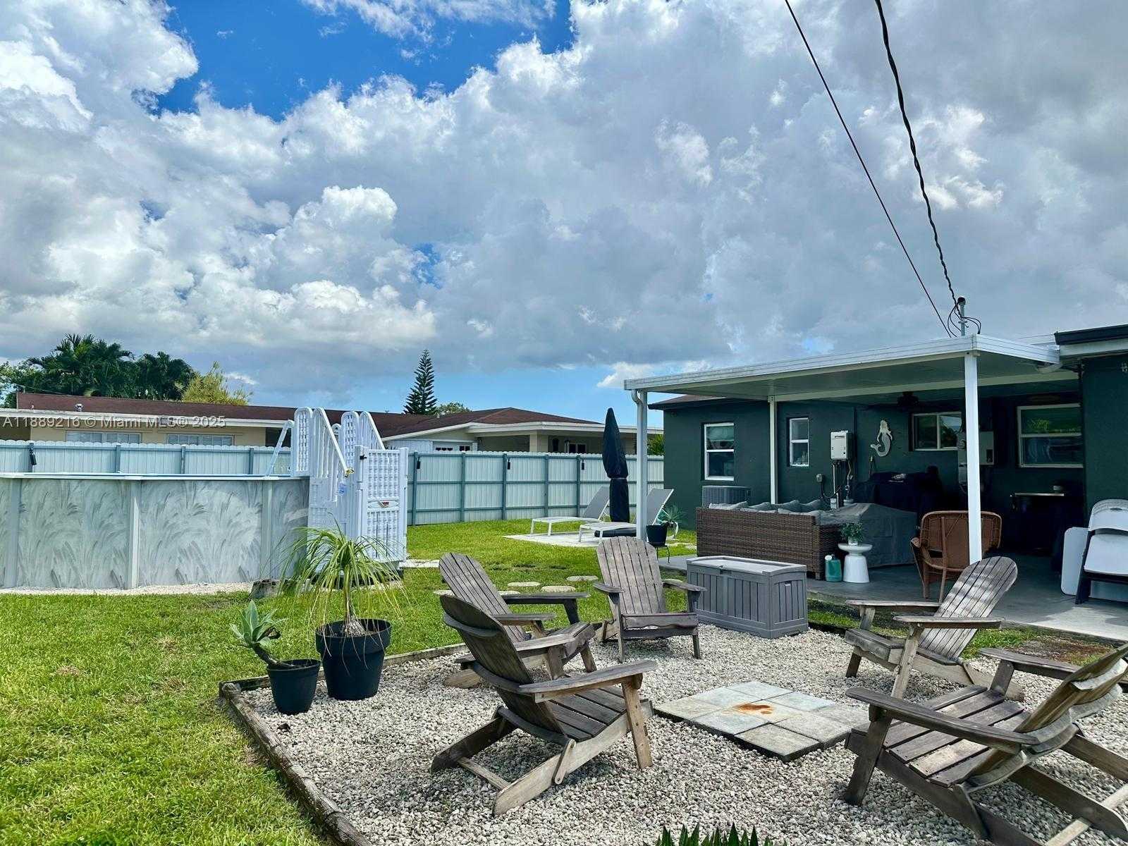 Small Image of 651 EAST 38TH ST, Hialeah Number 31