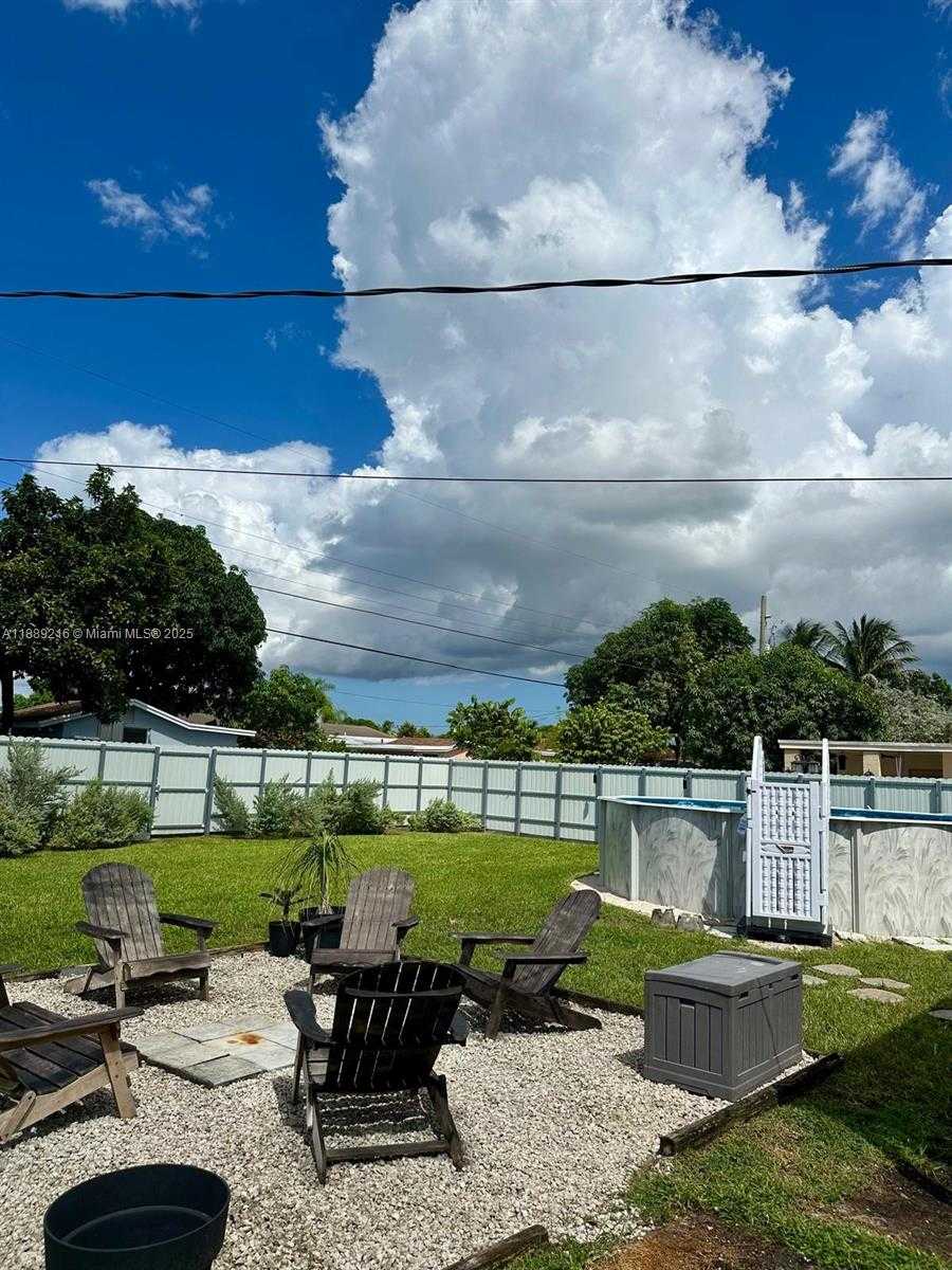 Small Image of 651 EAST 38TH ST, Hialeah Number 35