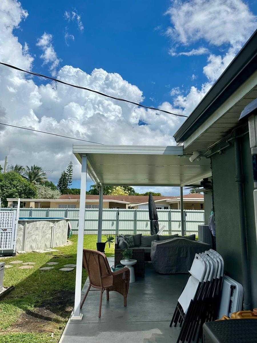Small Image of 651 EAST 38TH ST, Hialeah Number 36