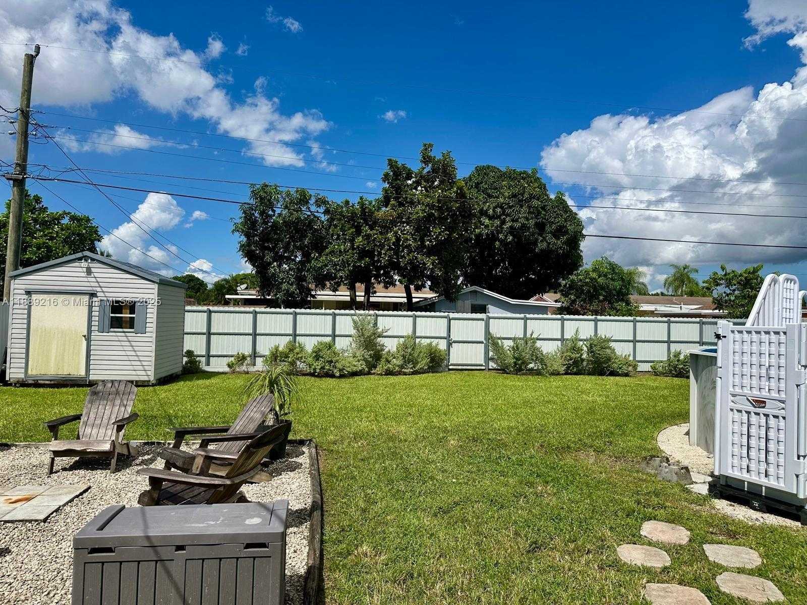 Small Image of 651 EAST 38TH ST, Hialeah Number 49