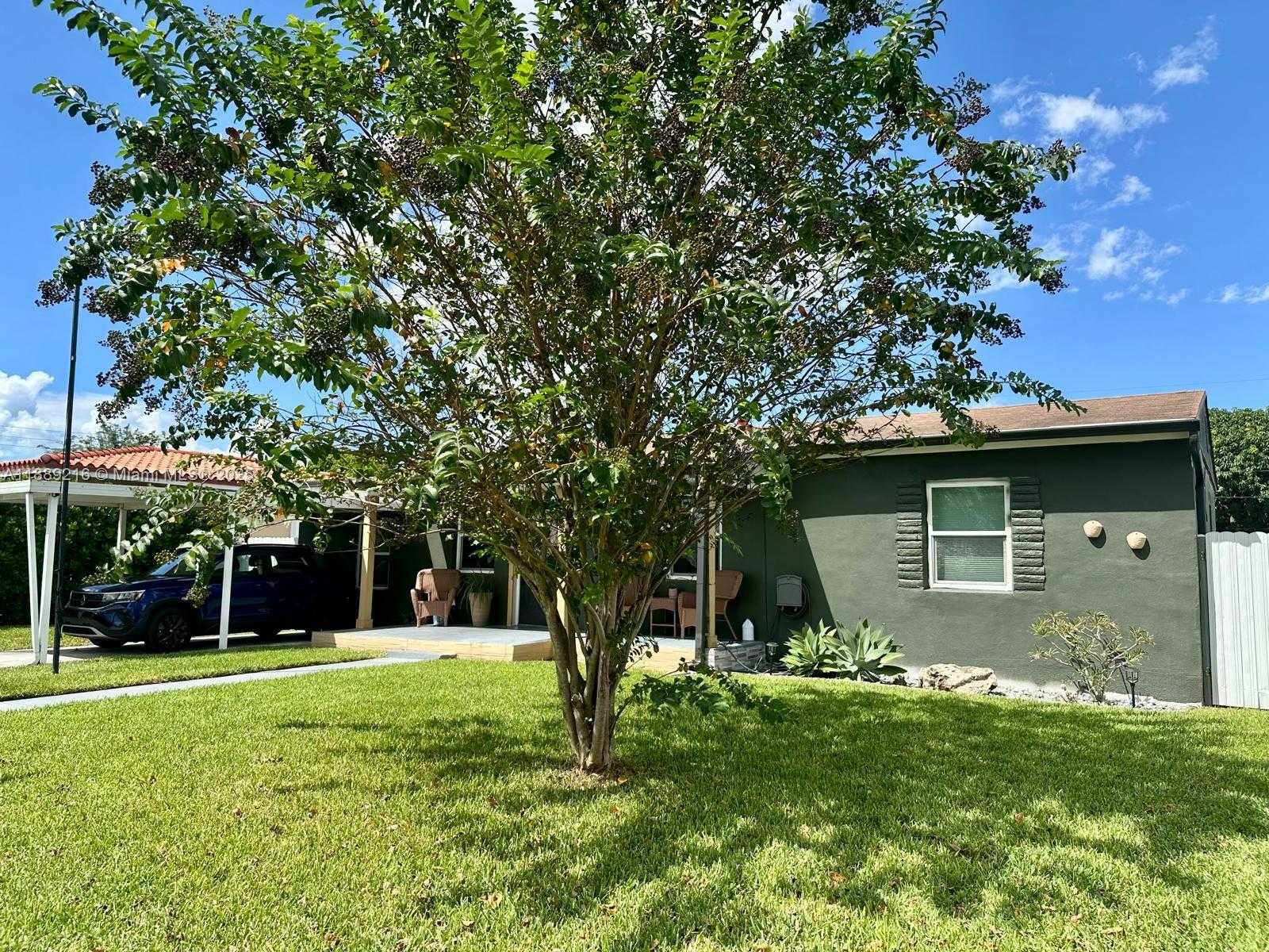 Small Image of 651 EAST 38TH ST, Hialeah Number 5