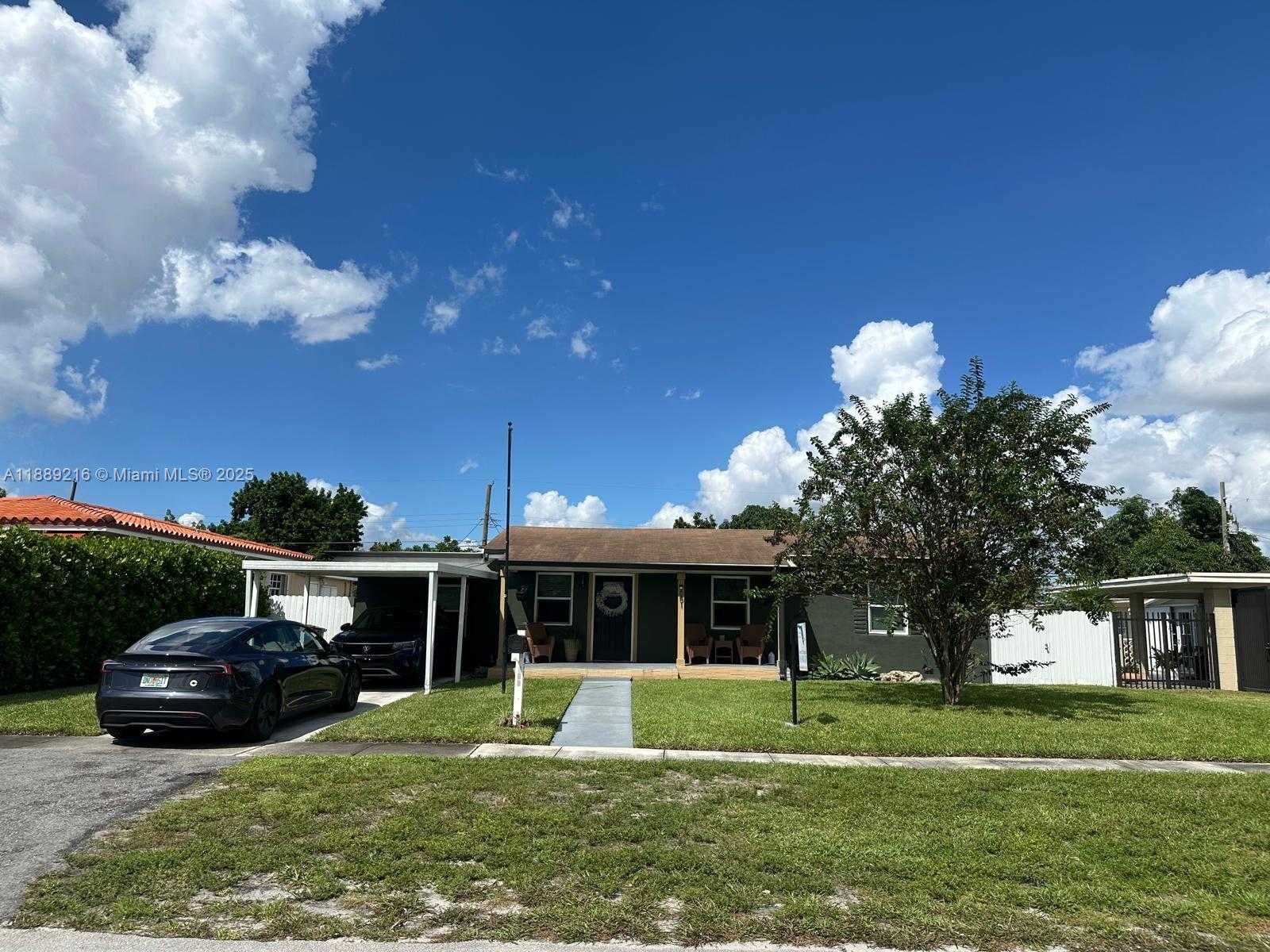Small Image of 651 EAST 38TH ST, Hialeah Number 6