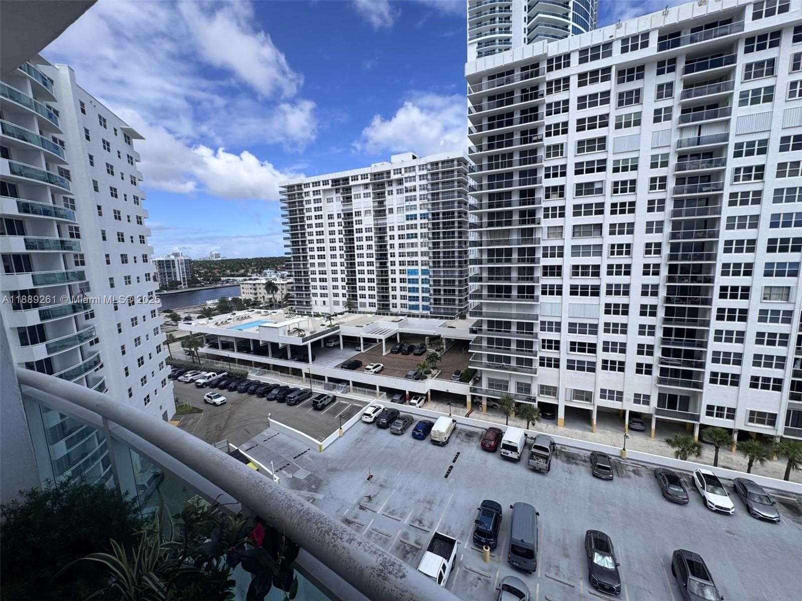 Small Image of 3001 SOUTH OCEAN DR UNIT 907, Hollywood Number 14
