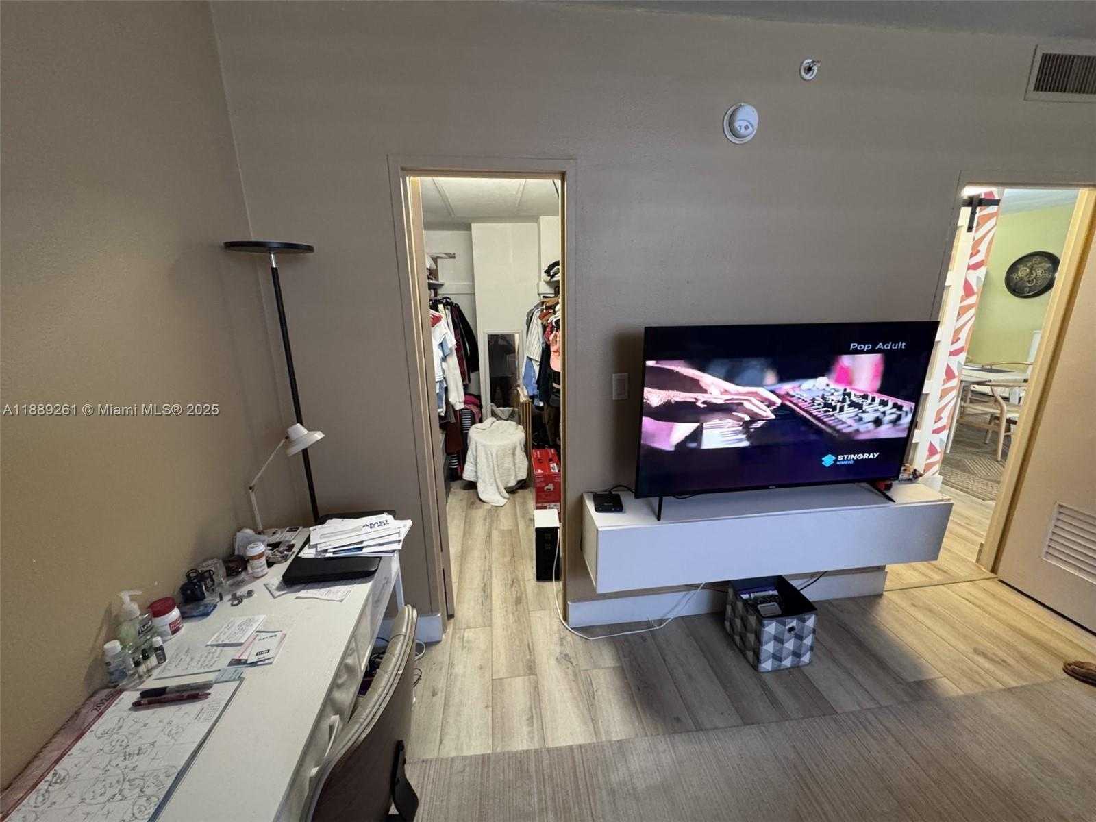 Small Image of 3001 SOUTH OCEAN DR UNIT 907, Hollywood Number 7