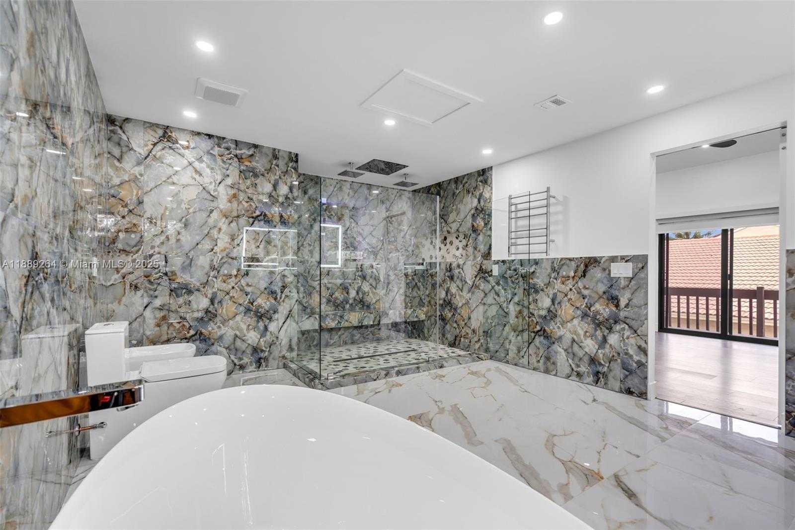 Small Image of 17353 NORTH WEST 62ND CT, Hialeah Number 21