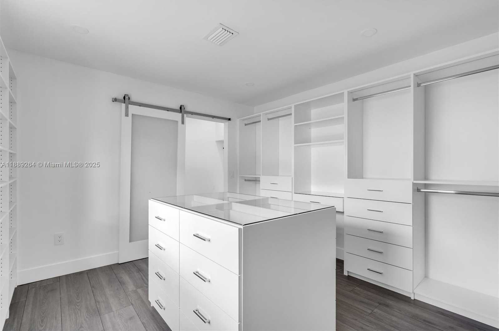 Small Image of 17353 NORTH WEST 62ND CT, Hialeah Number 25