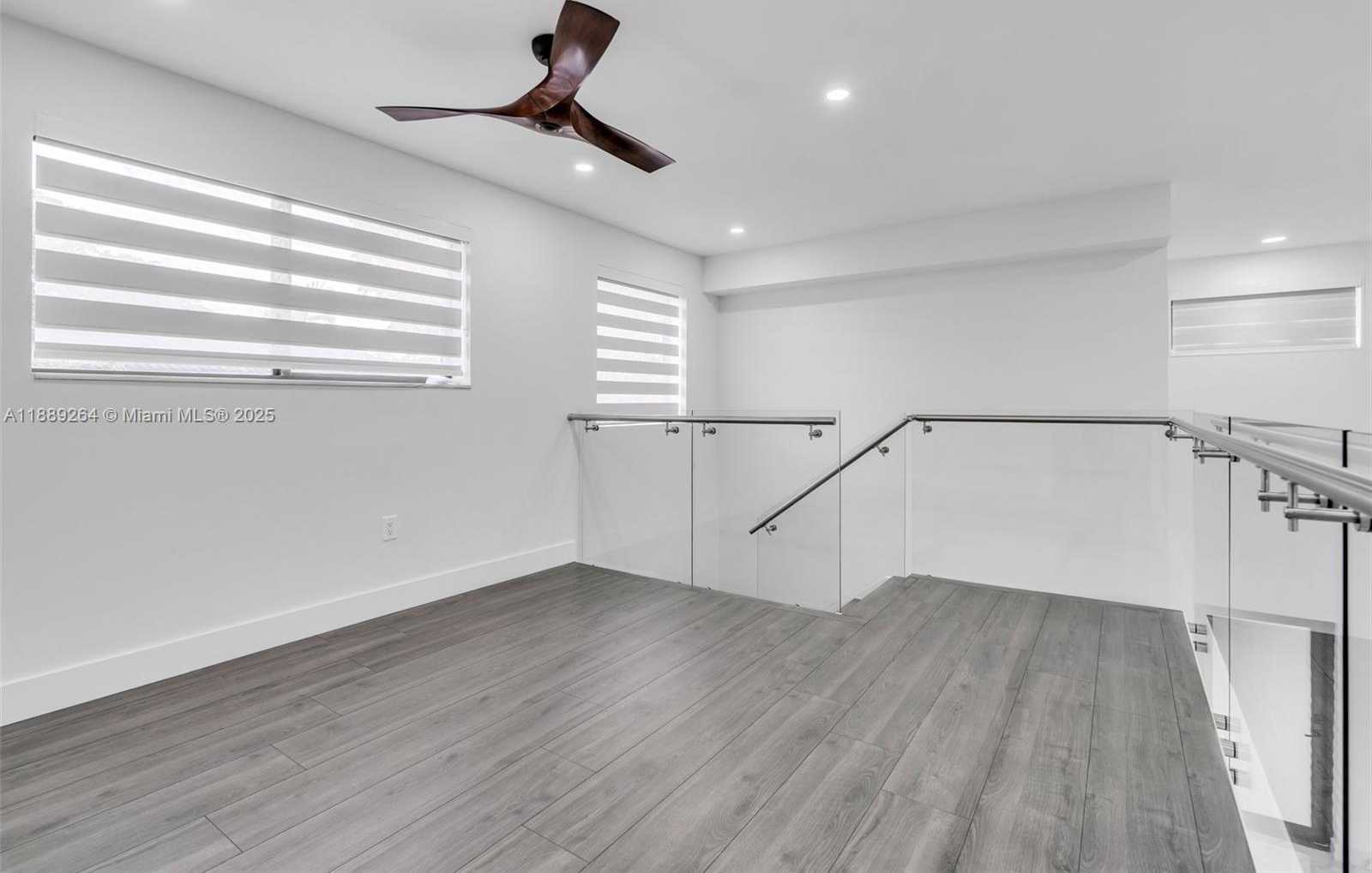 Small Image of 17353 NORTH WEST 62ND CT, Hialeah Number 29
