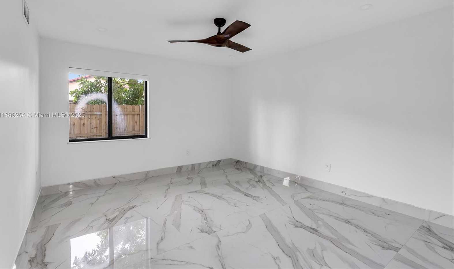 Small Image of 17353 NORTH WEST 62ND CT, Hialeah Number 34